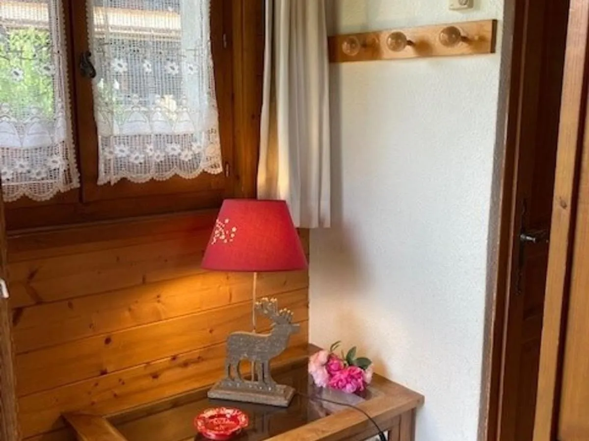 Chalet Aux Gets Avec Wi-Fi, Cheminee, Parking Privatif, Barbecue, Proche Pistes - Fr-1-671-7 Les Gets